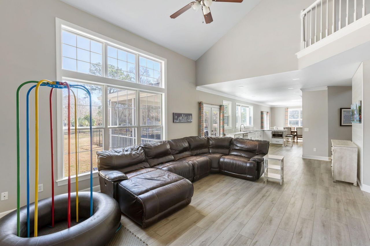 1309 National Drive Photo 6