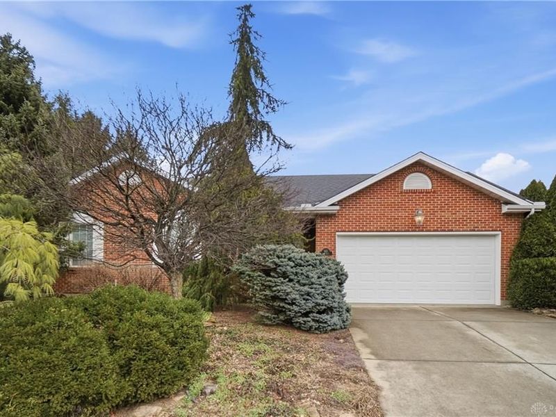 935 Deis Drive, Fairfield, OH 45014 Photo 2