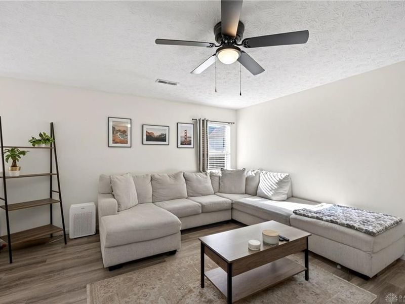 4410 Hardwood Trail, Dayton, OH 45424 Photo 6