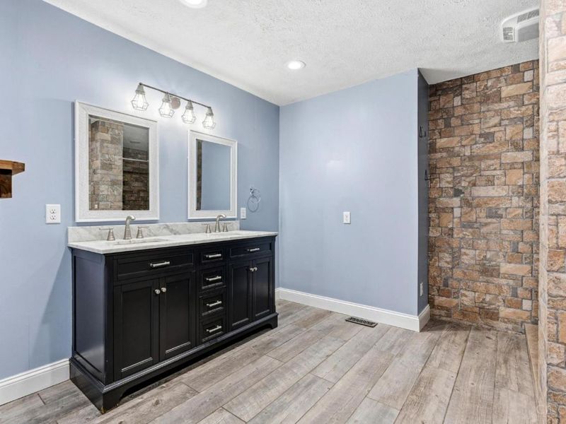 4141 Sweeney Lane, Washington Township, OH 45133 Photo 16