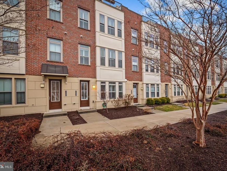 1602 Rampart Mews, Baltimore, MD 21230 Main Photo