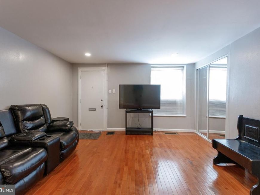 108 Roxborough Avenue, Philadelphia, PA 19127 Main Photo