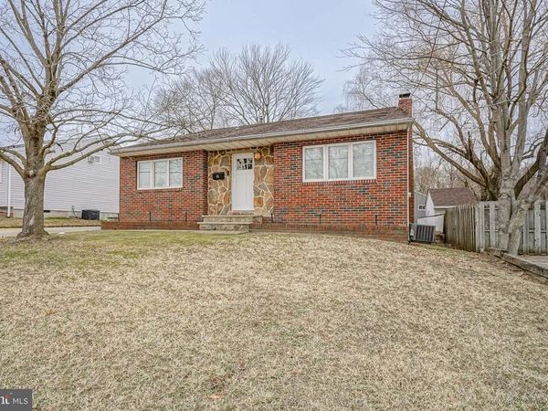 65 E MAPLE AVENUE, BELLMAWR, NJ 08031