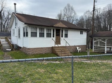 477&479 Abney Road, COAL CITY, WV 25823