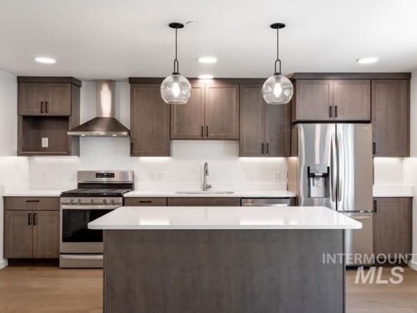 115 N Almon #104, Moscow, ID 83843