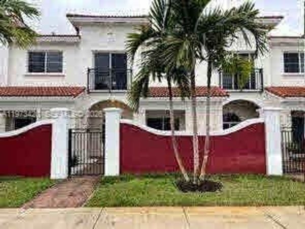 Lauderdale Lakes, FL 33311