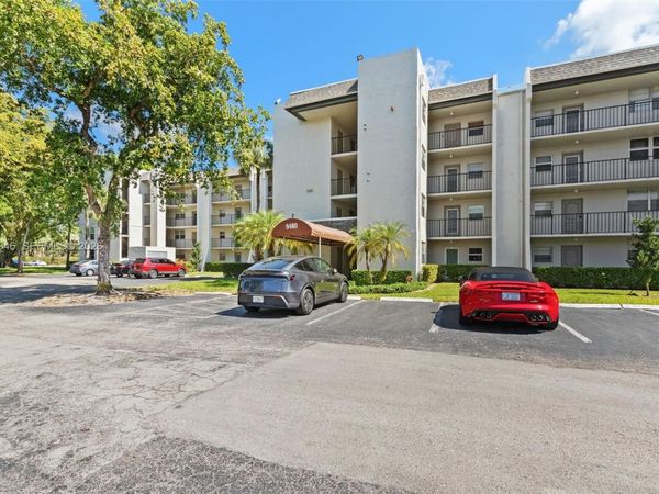 9480 Poinciana Pl , Unit 407, Davie, FL 33324