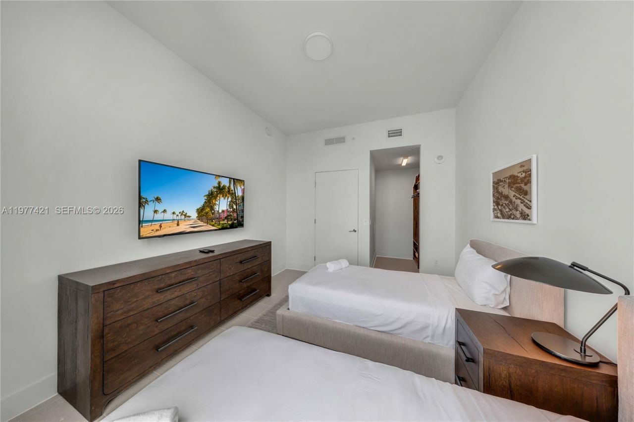 159 NE 6th St, Unit 5115, Miami, FL 33132 Photo