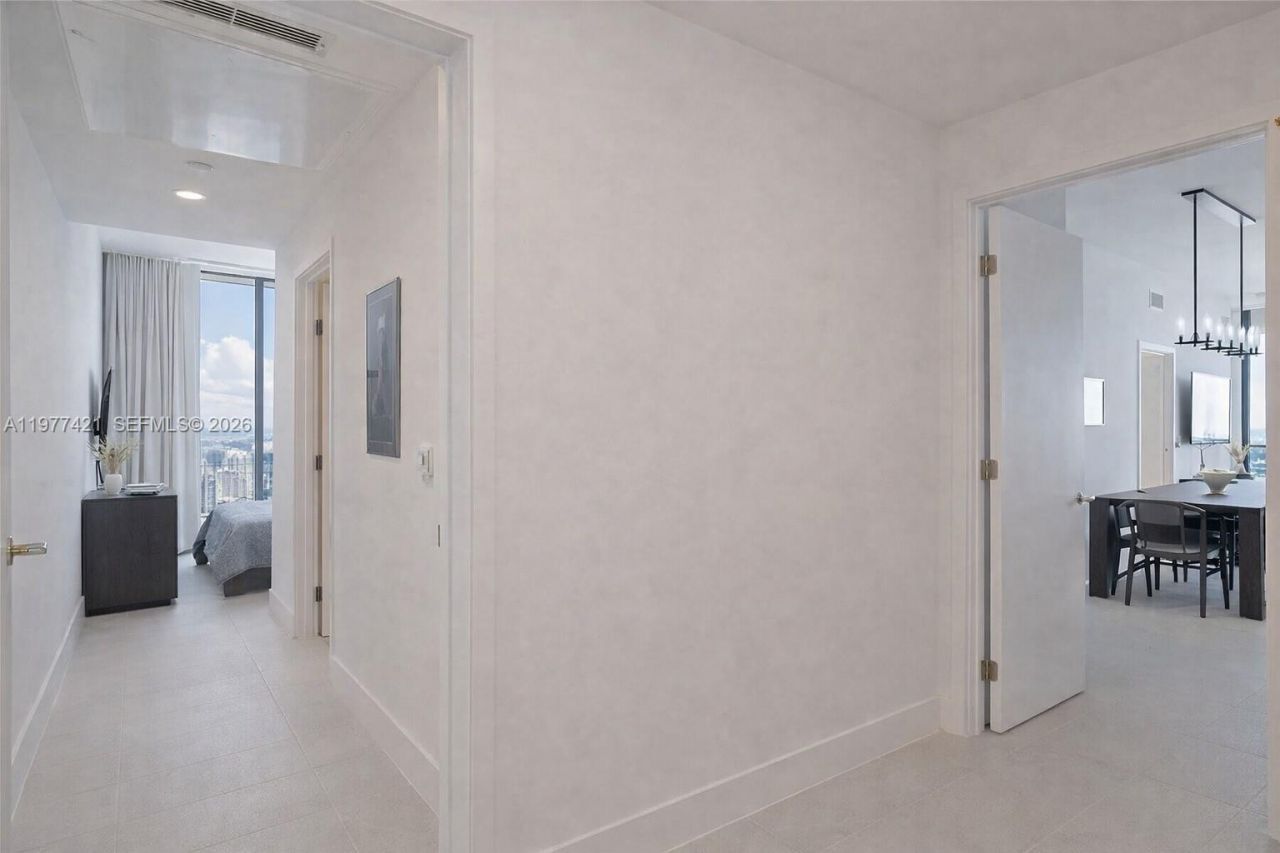 159 NE 6th St, Unit 5115, Miami, FL 33132 Photo