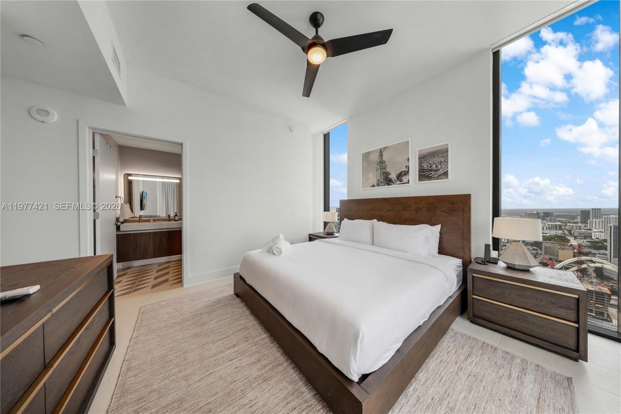 159 NE 6th St, Unit 5115, Miami, FL 33132 Photo