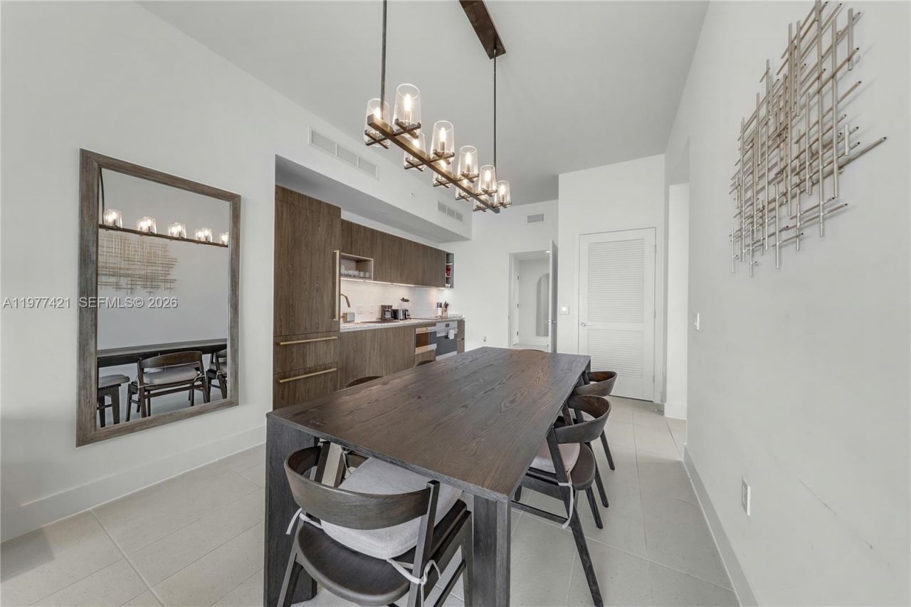 159 NE 6th St, Unit 5115, Miami, FL 33132 Photo