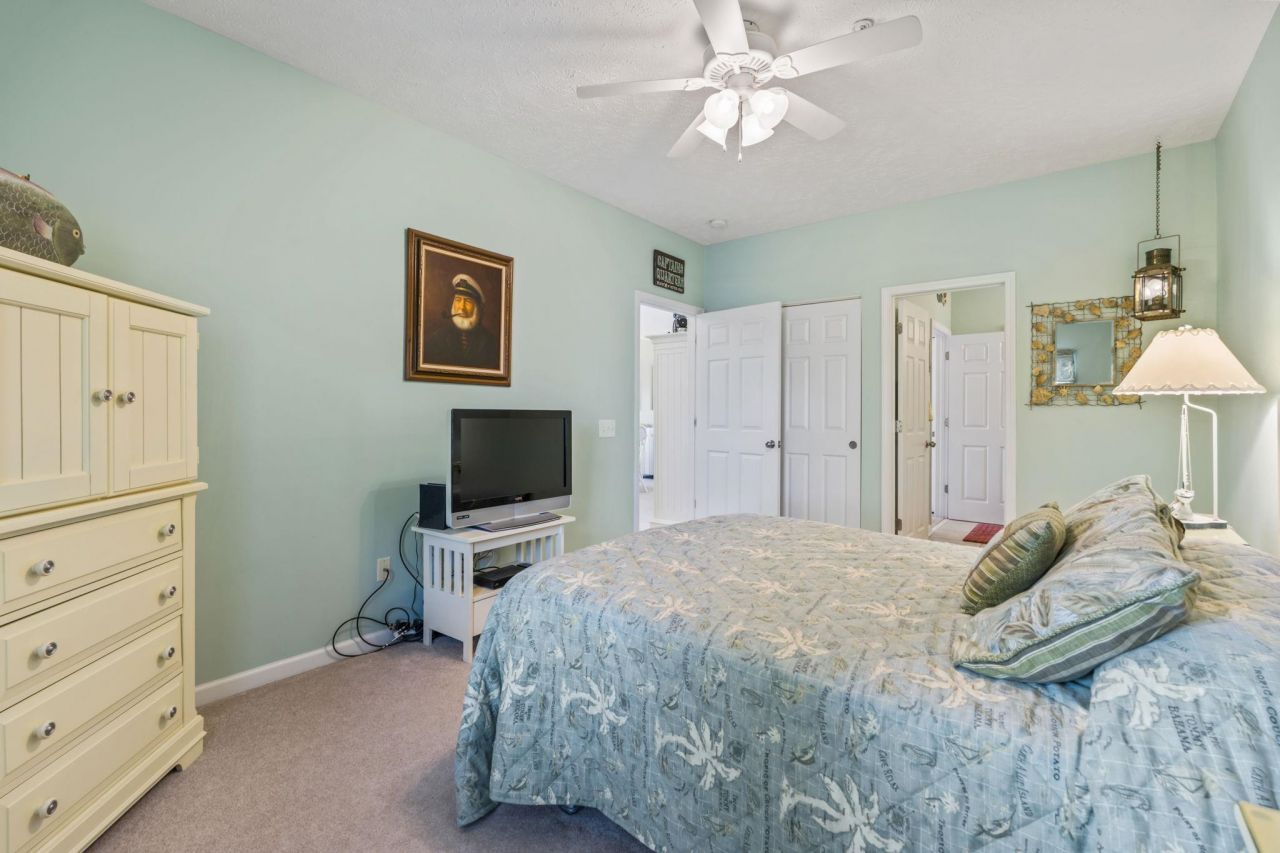 601 Hillside Dr. Photo 17