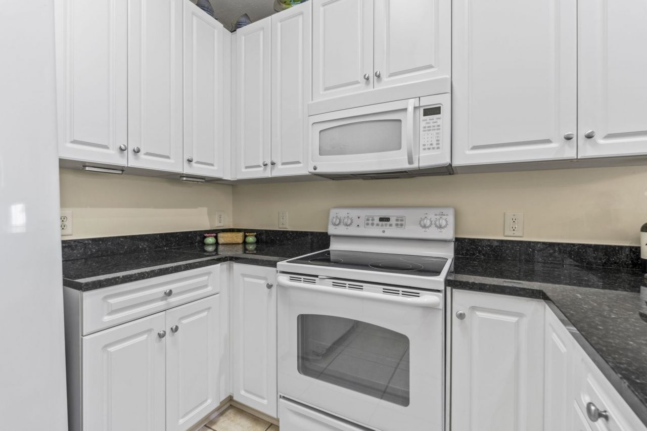 601 Hillside Dr. Photo 7