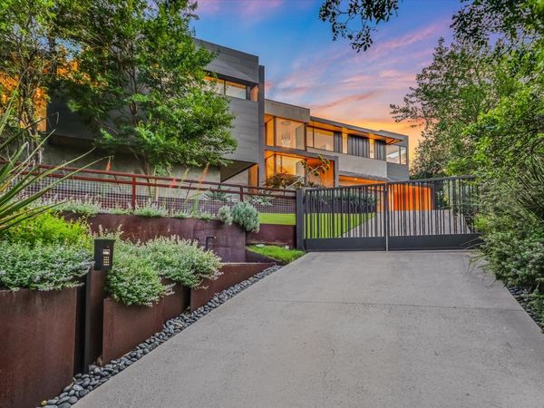 901 Terrace Mountain DR, West Lake Hills, TX 78746