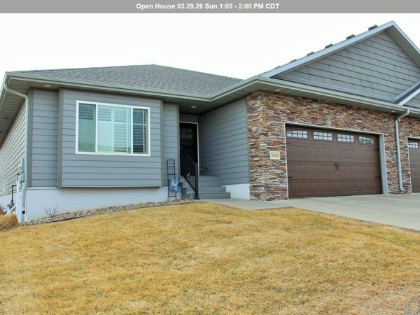 5410 OVERLOOK LN, Sioux City, IA 51106