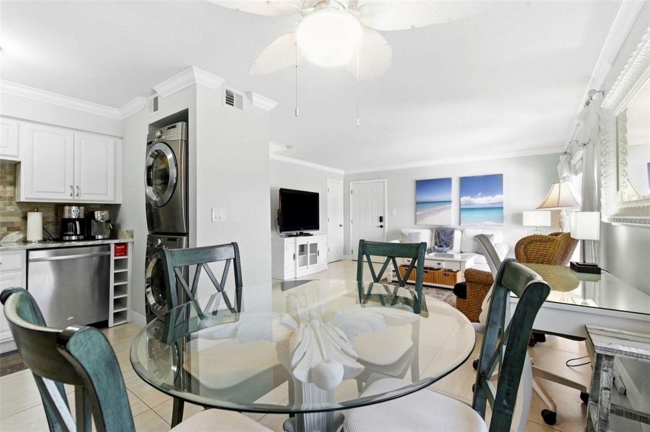 4911 Coquina Key Drive Se, Unit C, Saint Petersburg, FL 33705 Photo