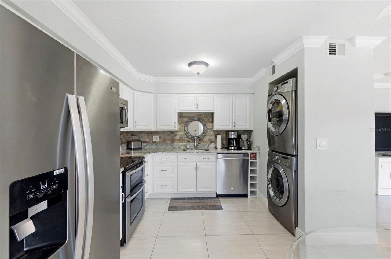 4911 Coquina Key Drive Se, Unit C, Saint Petersburg, FL 33705 Photo