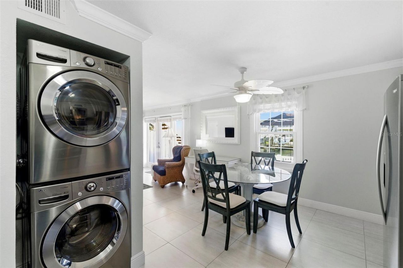 4911 Coquina Key Drive Se, Unit C, Saint Petersburg, FL 33705 Photo