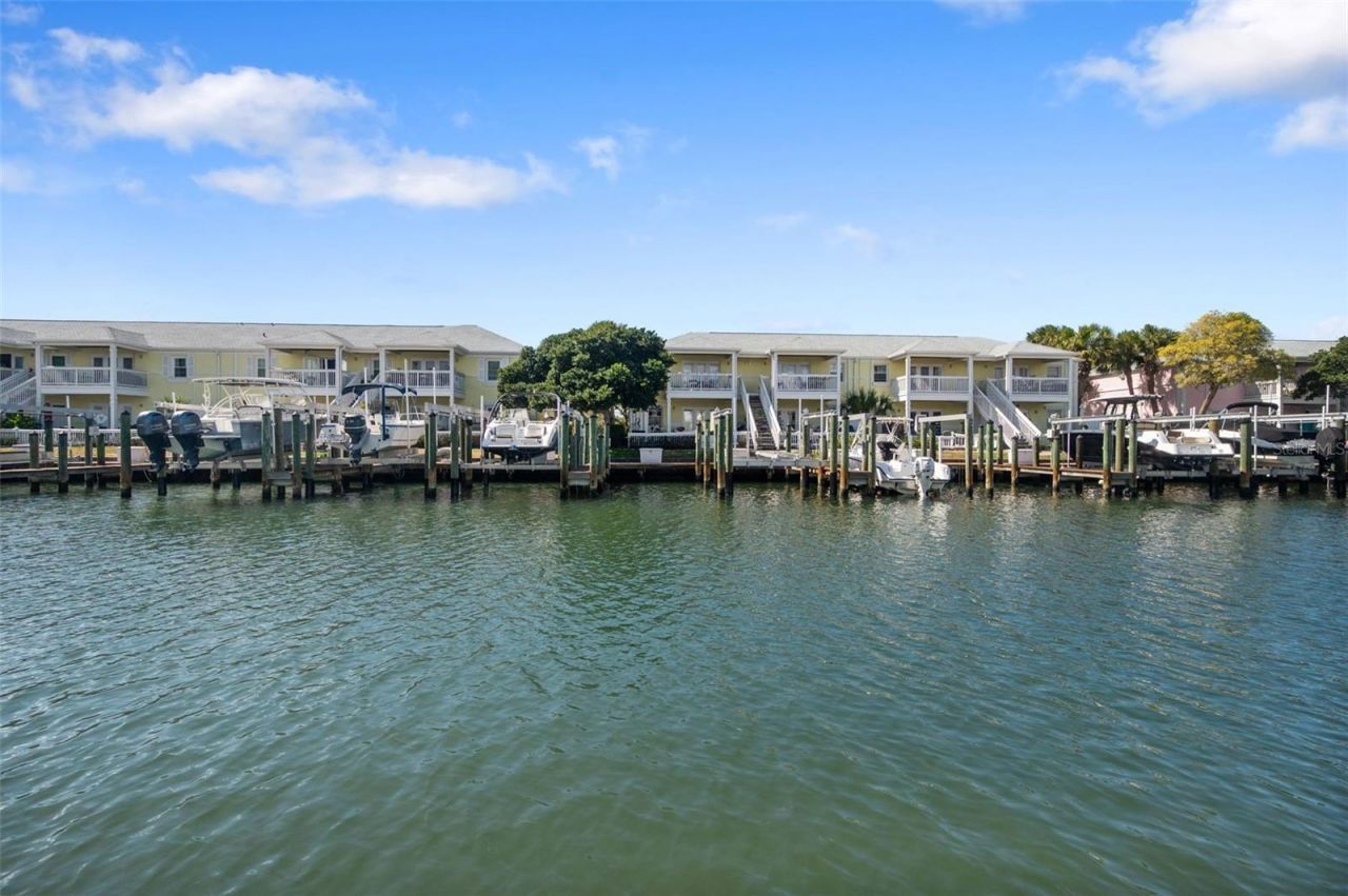 4911 Coquina Key Drive Se, Unit C, Saint Petersburg, FL 33705 Photo