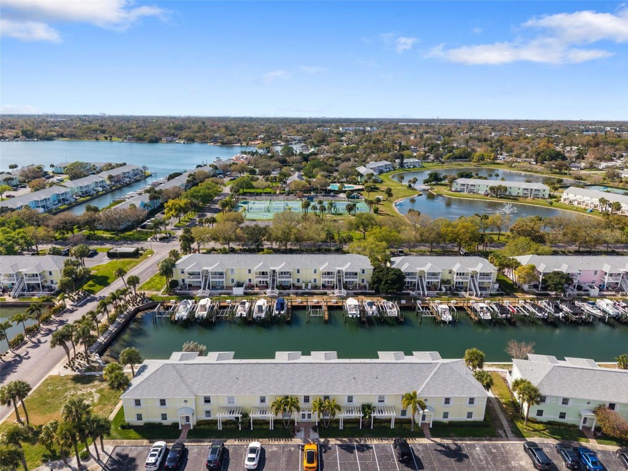 4911 Coquina Key Drive Se, Unit C, Saint Petersburg, FL 33705 Photo