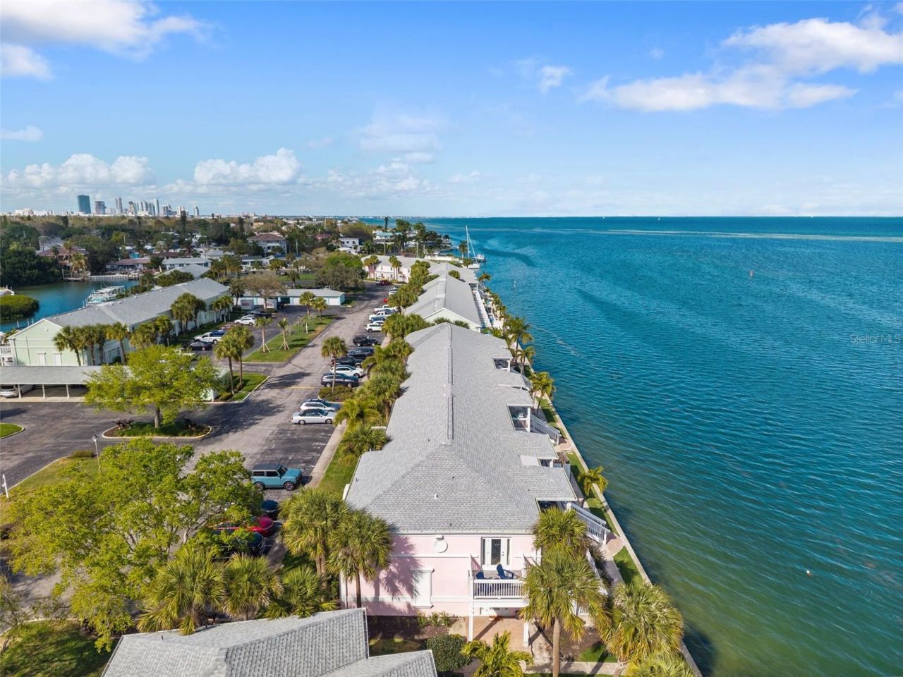 4911 Coquina Key Drive Se, Unit C, Saint Petersburg, FL 33705 Photo