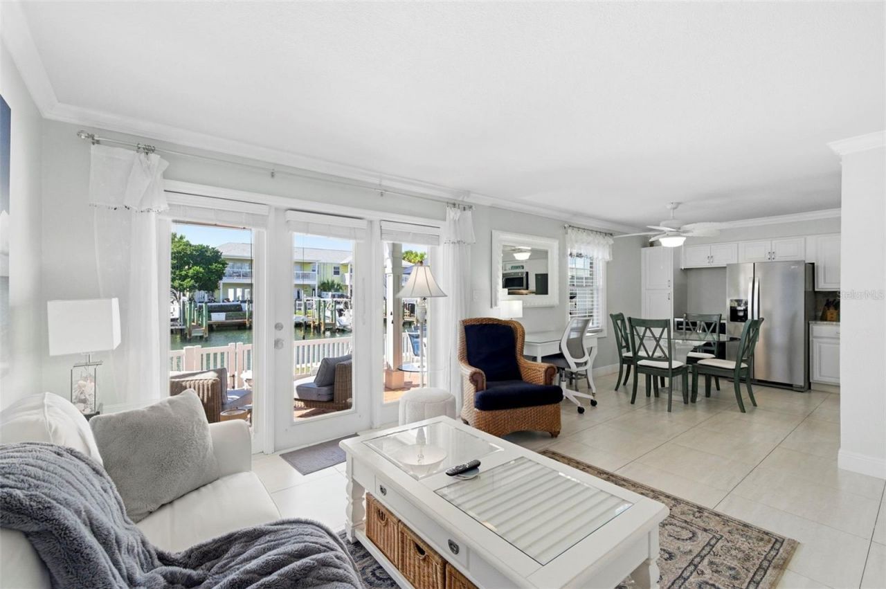 4911 Coquina Key Drive Se, Unit C, Saint Petersburg, FL 33705 Photo