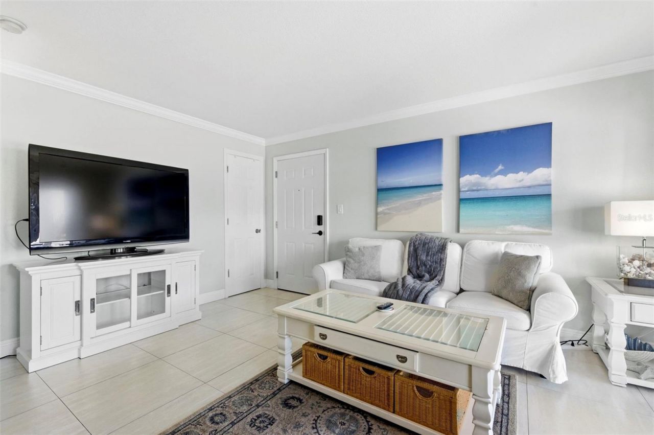 4911 Coquina Key Drive Se, Unit C, Saint Petersburg, FL 33705 Photo