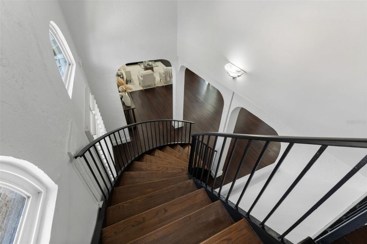 222 11th Avenue N, Saint Petersburg, FL 33701 Photo