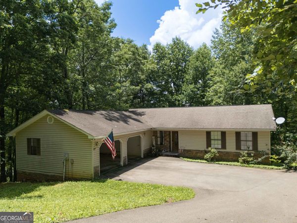 99 Highland Circle, Blue Ridge, GA 30513
