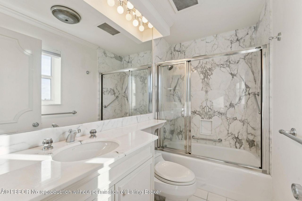 100 Royal Palm Way, Unit G-5, Palm Beach, FL 33480 Photo