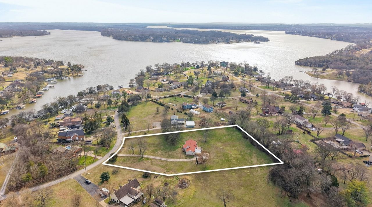 1008 Shoreside Dr, Hendersonville, TN 37075 Main Photo