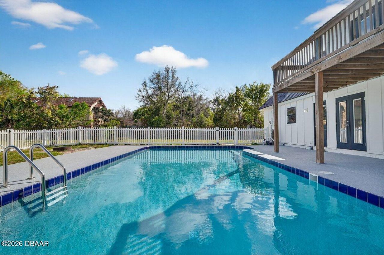 425 Country Circle Drive, Unit E, Port Orange, FL 32128 Photo