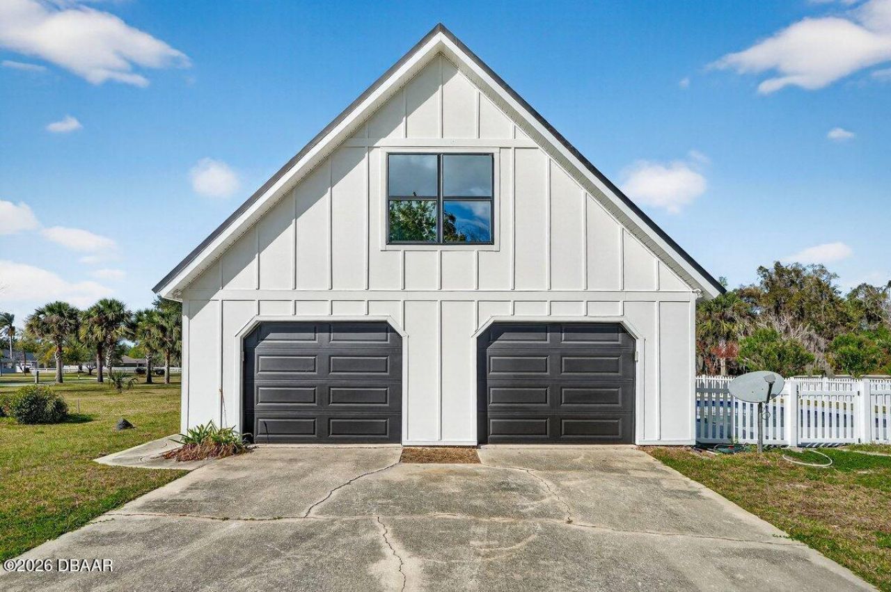 425 Country Circle Drive, Unit E, Port Orange, FL 32128 Photo