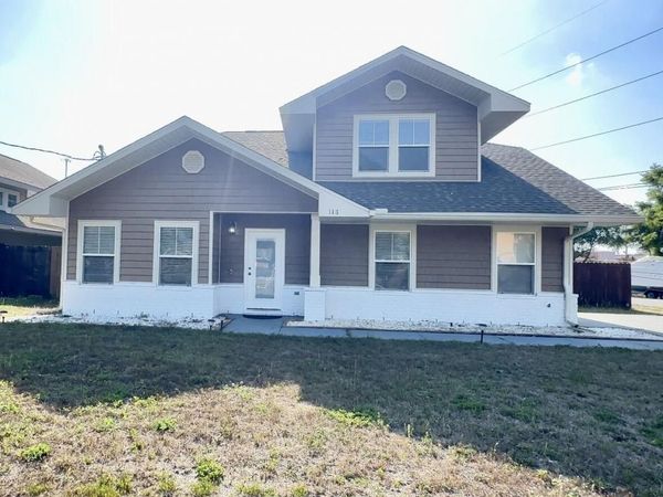 118 NW Jonquil Avenue, Fort Walton Beach, FL 32548