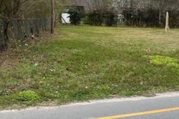 114 Magnolia Street photo 4