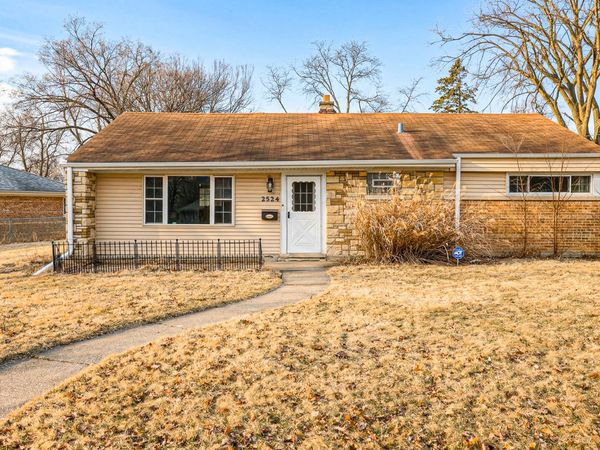 2524 Locust Road, Homewood, IL 60430