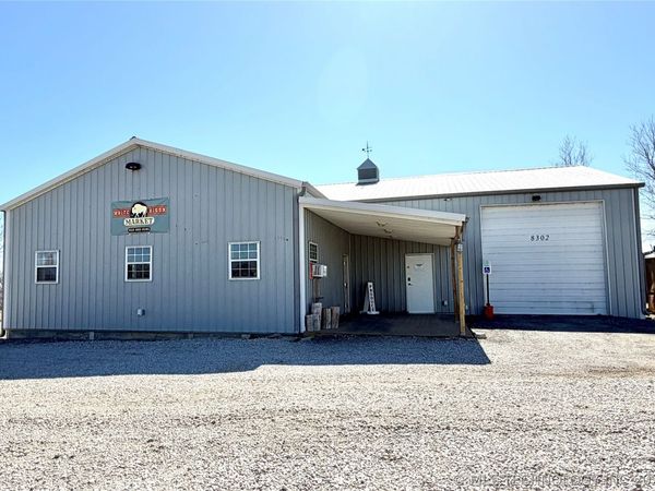 8302 W 51 Street S, Tulsa, OK 74107