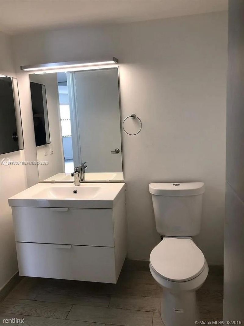 9421 Fontainebleau Blvd , Unit 210-35, Miami, FL 33172 Photo