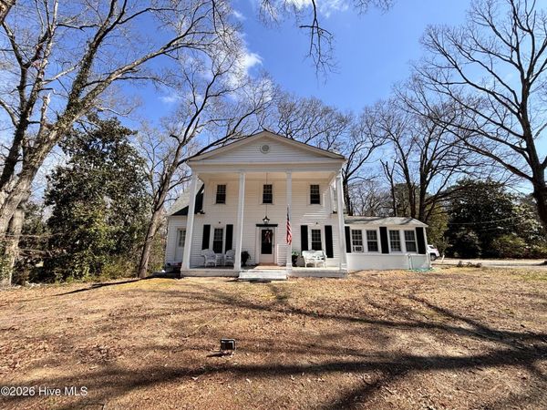 900 Beaman Street , Clinton, NC 28328