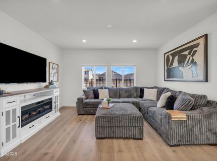 7558 Grassy Plains Drive, Reno, NV 89506 Photo