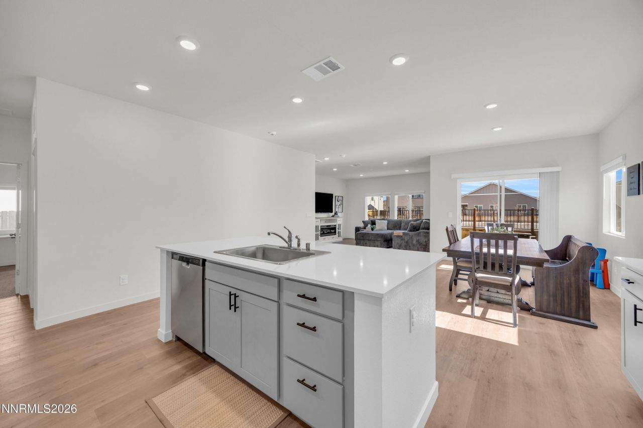 7558 Grassy Plains Drive, Reno, NV 89506 Photo