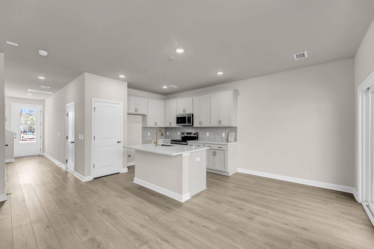 113 Berry Shoals Drive Photo 11