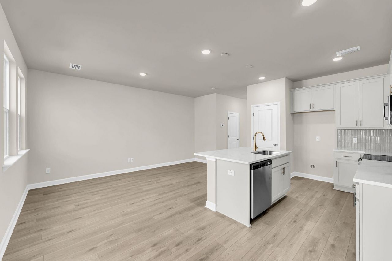 113 Berry Shoals Drive Photo 12