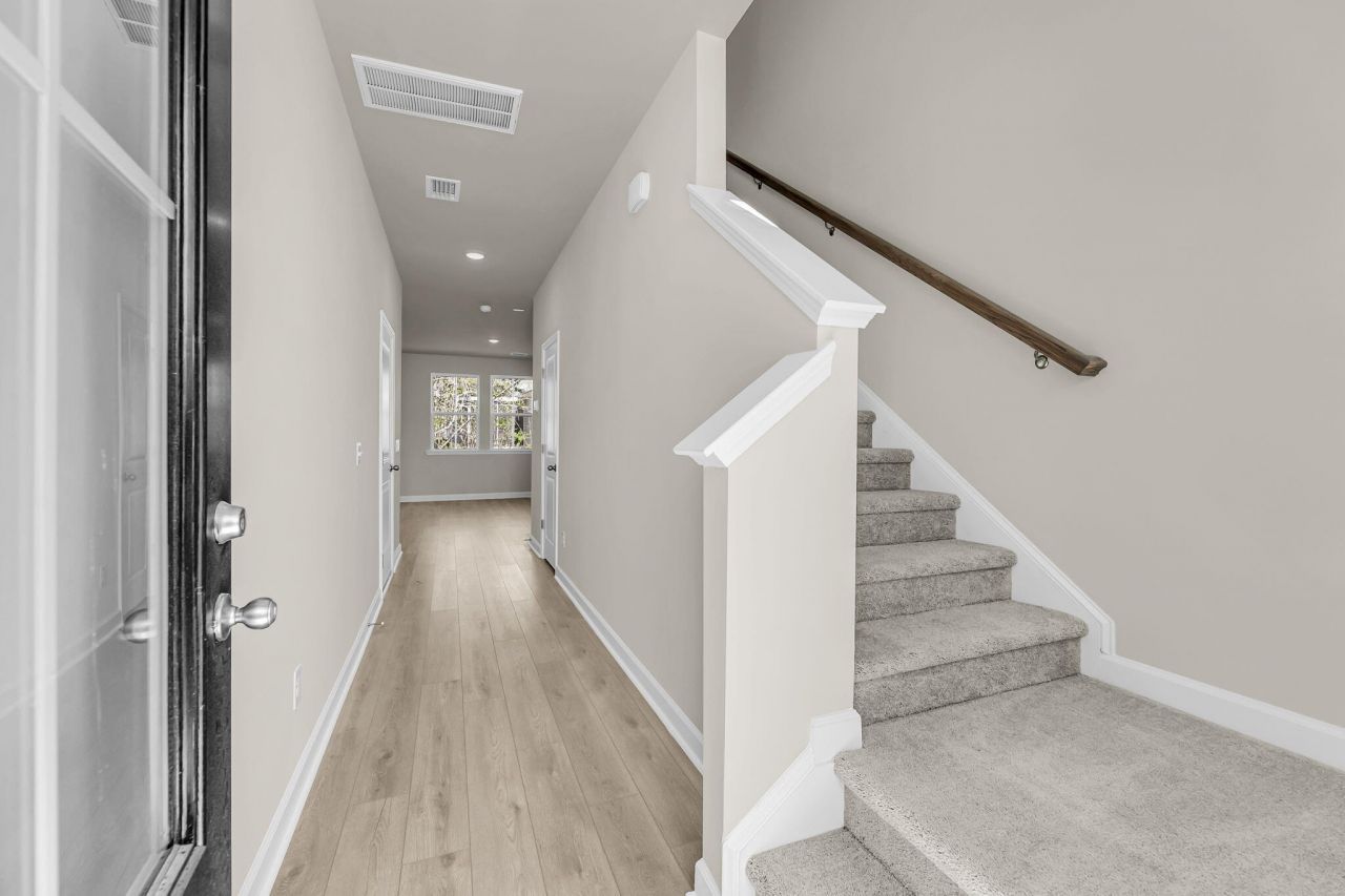 113 Berry Shoals Drive Photo 6