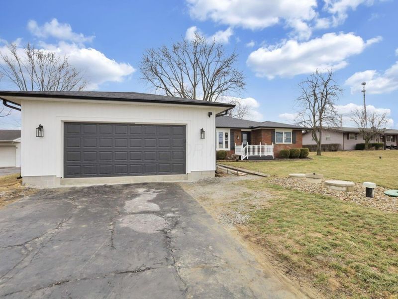 9758 Perrill Road, Canal Winchester, OH 43110 Photo 2