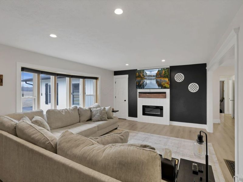 9758 Perrill Road, Canal Winchester, OH 43110 Photo 6