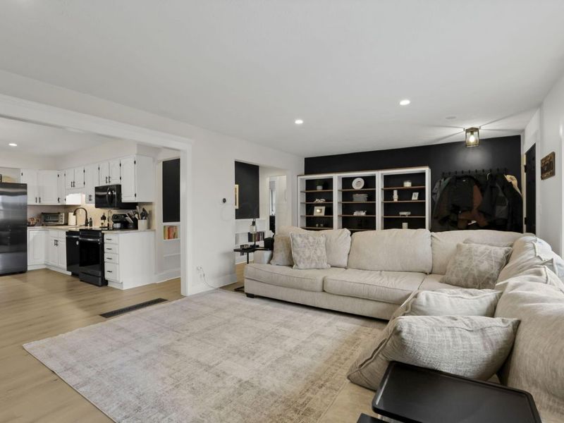 9758 Perrill Road, Canal Winchester, OH 43110 Photo 7