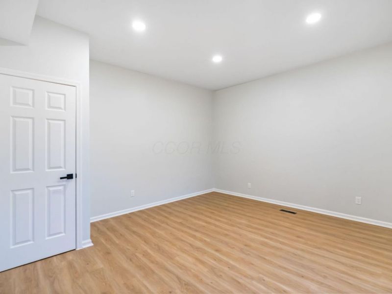 221 S Yale Avenue , Columbus, OH 43222 Photo 11