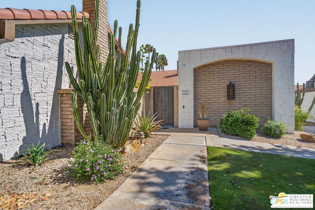 2380 W Miramonte Circle, Unit C, Palm Springs, CA 92264 Main Photo