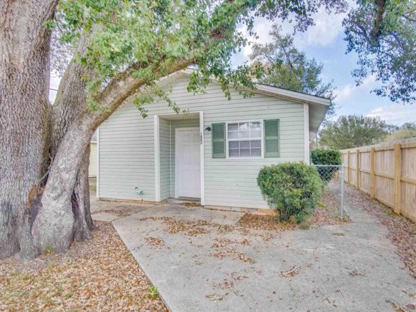 1880 Godfrey St, Pensacola, FL 32501